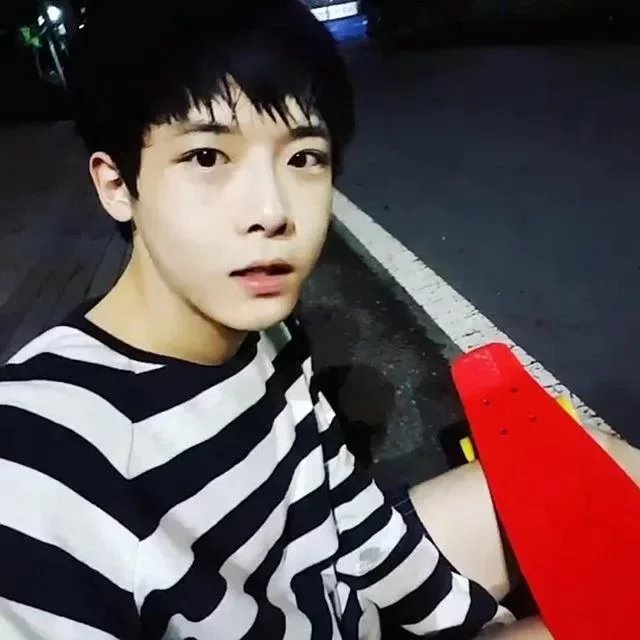 仇容荔眉