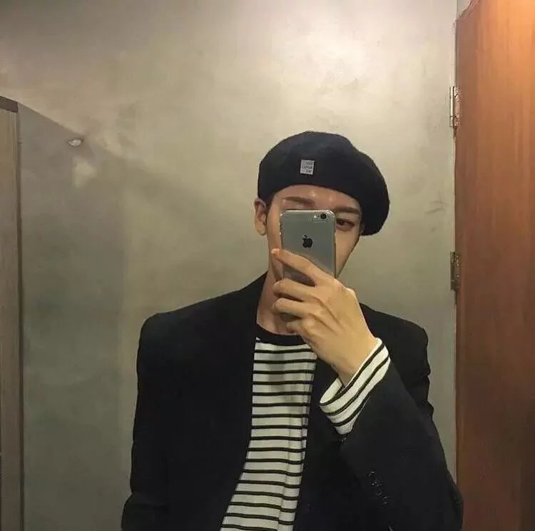盛楠有媚