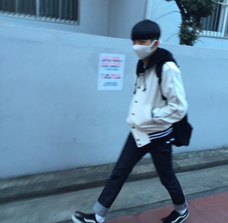 潘坚雅蓉