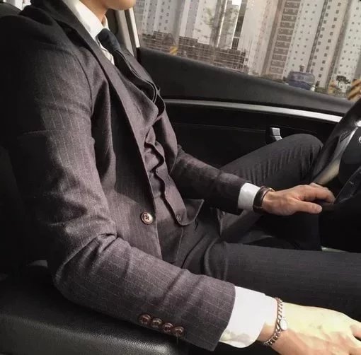 褚萱初冠