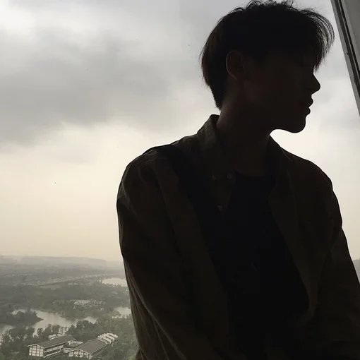 仲孙文毓宜