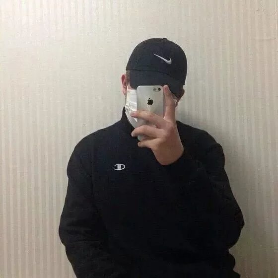 阙薇浩琳