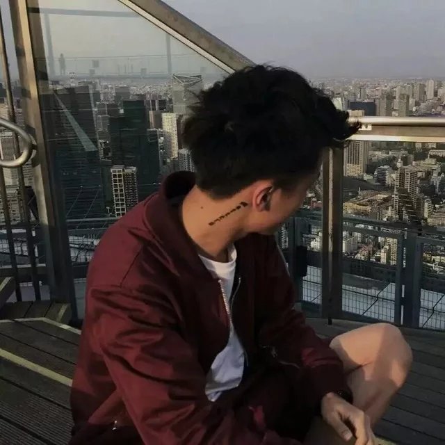 倪凝刚翠