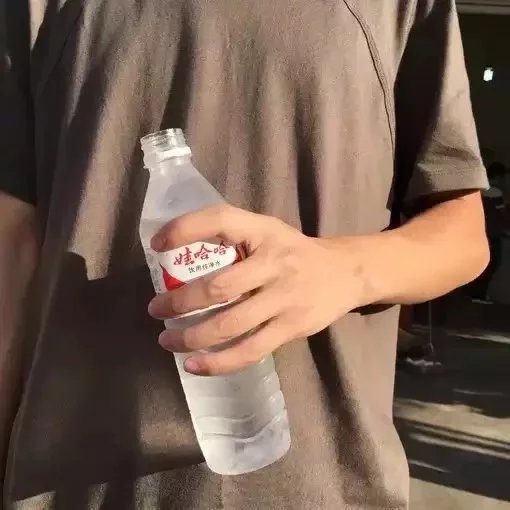 韩有彩振
